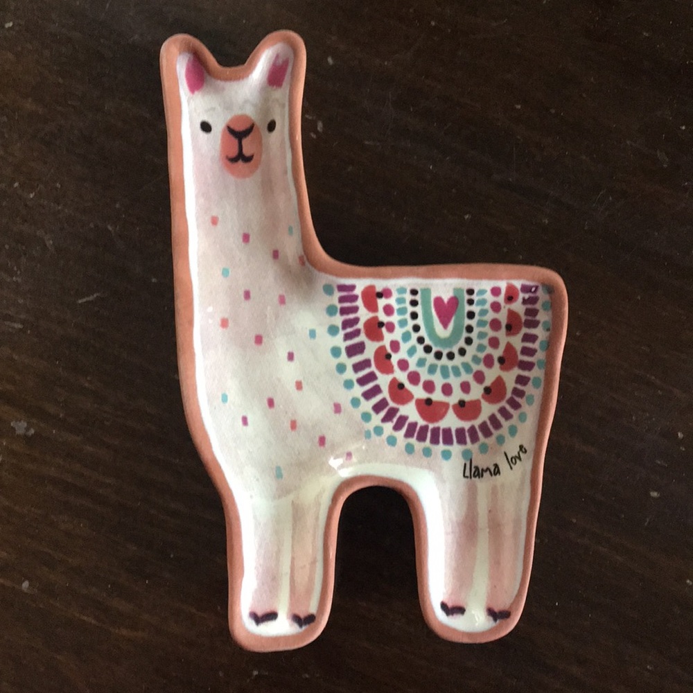 Llama tray